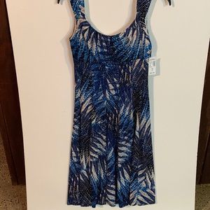 NWT Women’s Sleeveless dress by Signature Ella Size 4